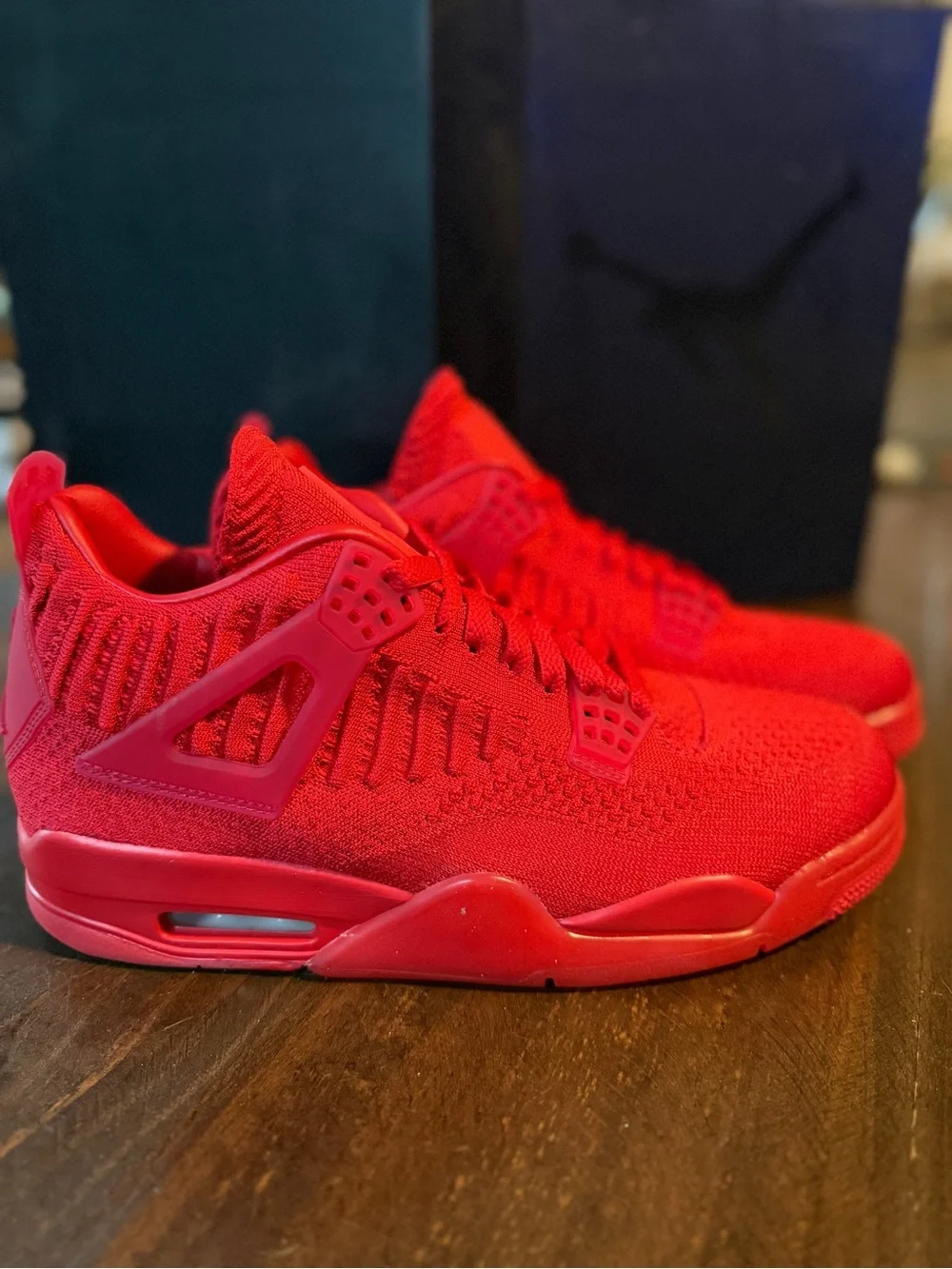 DeadStock Jordan Air Jordan 4 Retro Flyknit in University Red - 9M
